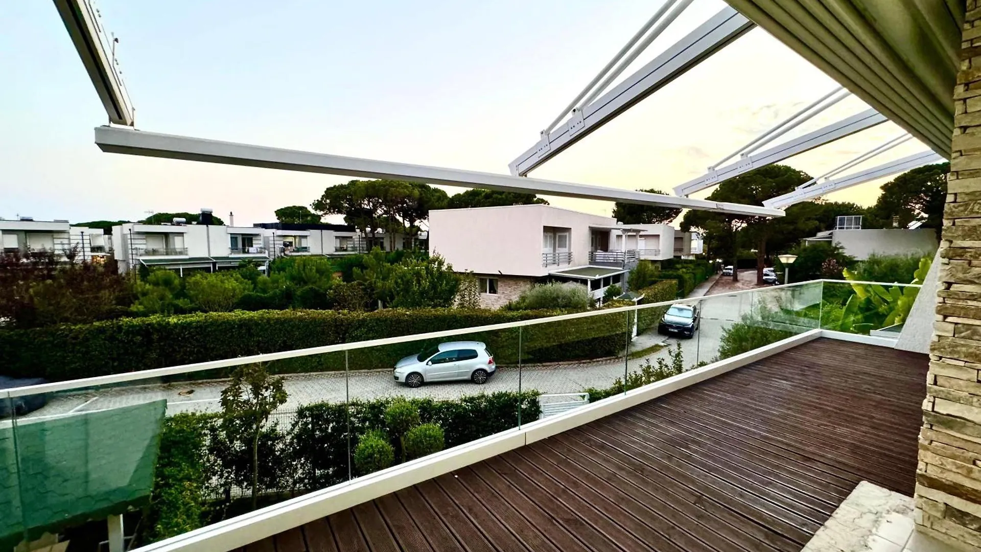 Berlin Family Villa Near Moevenpick Draç