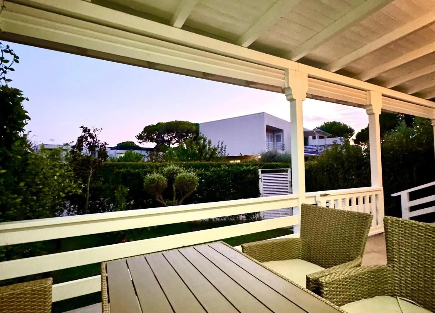 Berlin Family Villa Near Moevenpick Draç