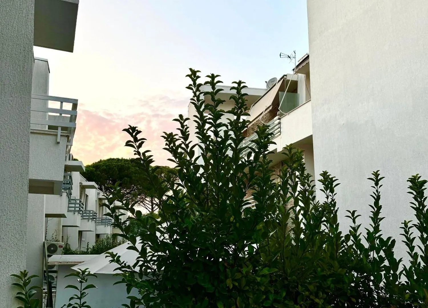 Berlin Family Villa Near Moevenpick Drač